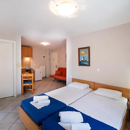 Nick's & Hotel apartamentowy *